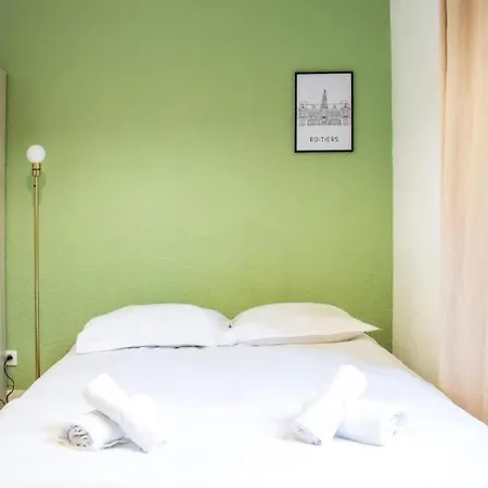 Le Martel, à 50m De La Gare Fibre Appartement Poitiers