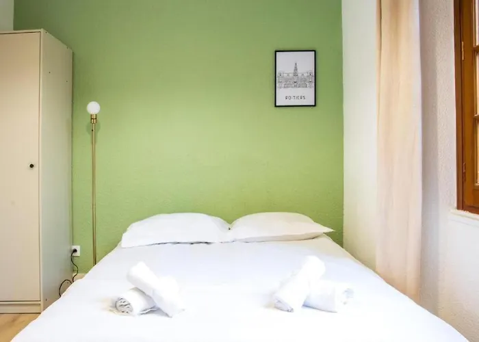 Le Martel, A 50m De La Gare Fibre Apartment Poitiers