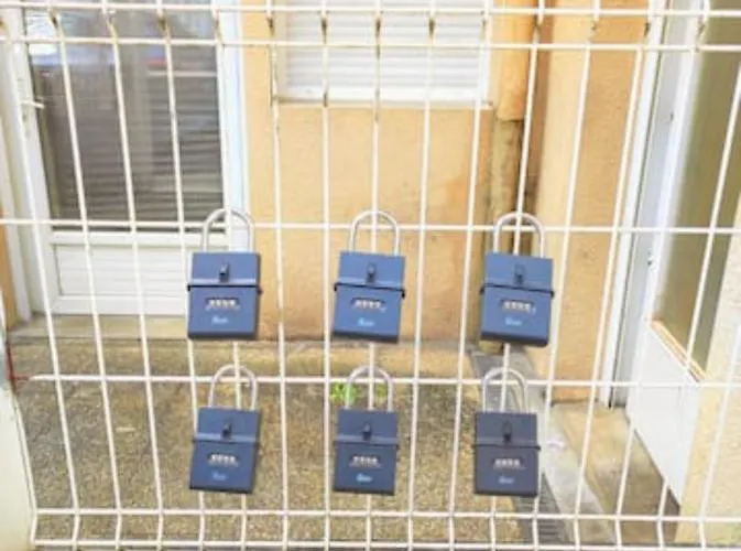 Le Martel, A 50m De La Gare Fibre Apartment Poitiers